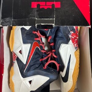 LeBron 11 Independence Day Size 11